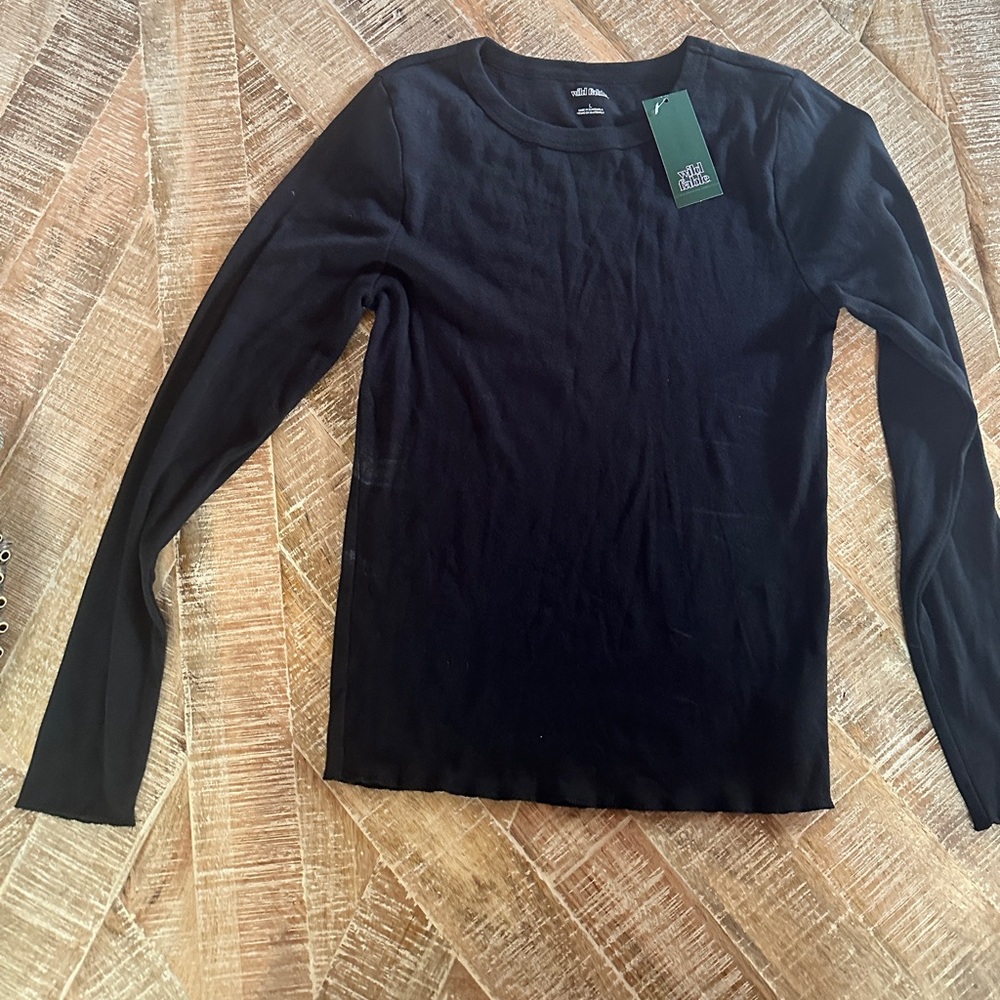 Wild Fable Black Long Sleeve Tee Shirt Size Large
